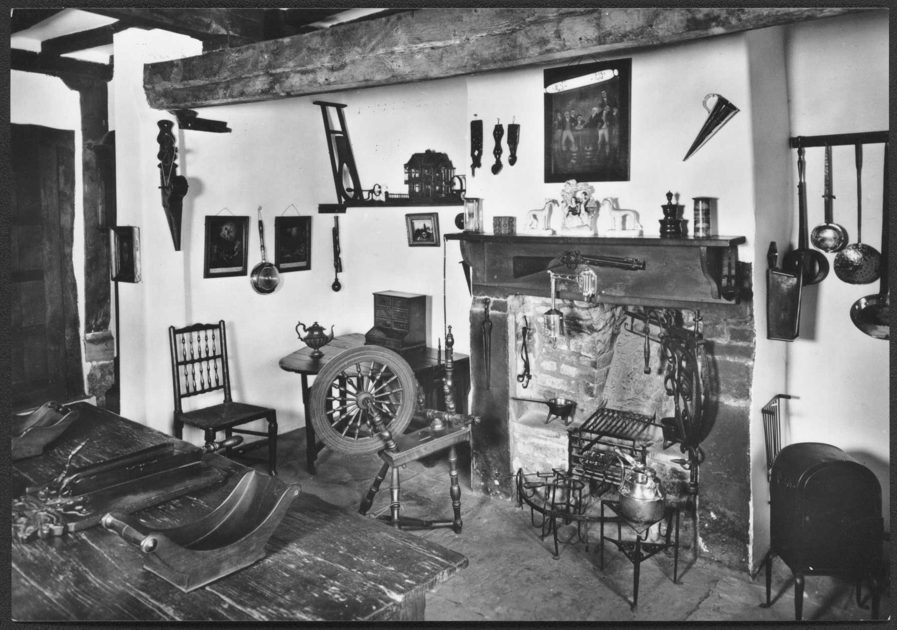 Hall I' th' Wood interior